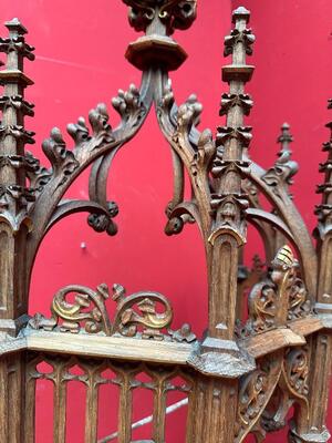 1 Gothic - style Exposition - Chapel