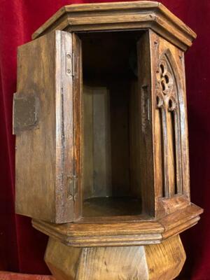 Hanging Offer Box style Gothic - Style en Oak wood, Netherlands  19 th century ( Anno 1840 )