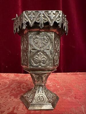 Holy Water Holder style Gothic - Style en Bronze / Silver Plated, France 19 th century ( Anno 1840 )