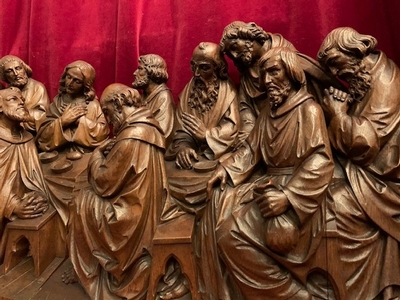 Last Supper Scene With 12 Apostles  style Gothic - style en hand-carved wood Oak, Dutch 19th century ( anno 1865 )