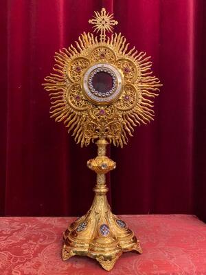 Monstrance  style Gothic - Style en Brass / Bronze / Polished and Varnished/ Enamel / Stones, France 19 th century ( Anno 1875 )