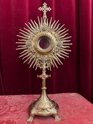Monstrance  style Gothic - Style en Brass / Gilt / Stones / Glass, France 19 th century ( Anno 1885 )