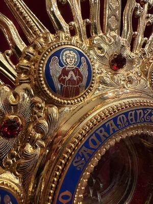 Monstrance With Original Lunula style Gothic - Style en Brass / Gilt / Stones / Enamel / Glass, France 19 th century ( Anno 1865 )