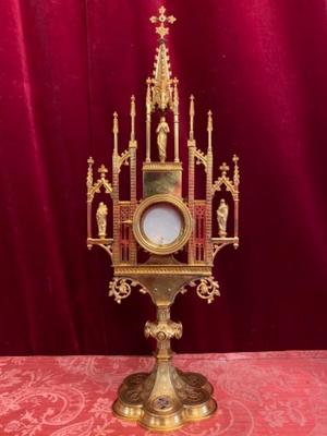 Monstrance With Real Diamonds  style Gothic - Style en Bronze / Gilt / Real Stones / Diamonds , Netherlands  19 th century