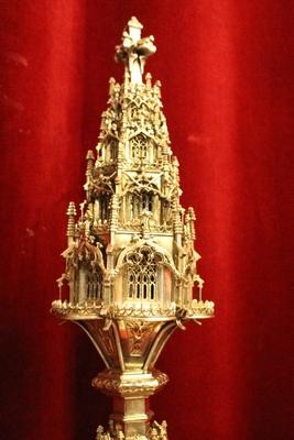 Museumpiece Exceptional Large Altar Decoration Reliquary style Gothic - style en full silver, Belgium 19th century ( anno 1865 )