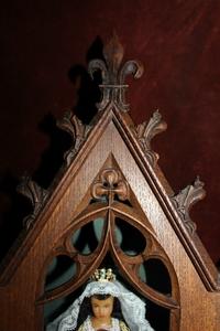 Neo - Gothic Oak House - Chapel Wax - Dressed St. Mary style Gothic - style en Oak wood / Wax Dressed , Belgium 1890
