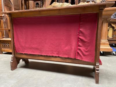 Prayer Bench  style Gothic - style en Oak Wood / Red Velvet, Belgium 19 th century