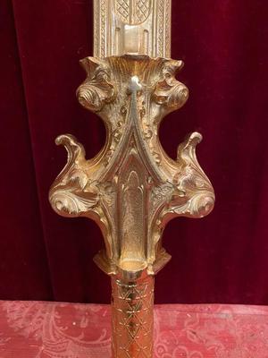 Processional Cross  style Gothic - style en Bronze / Polished and Varnished, France 19 th century ( Anno 1850 )