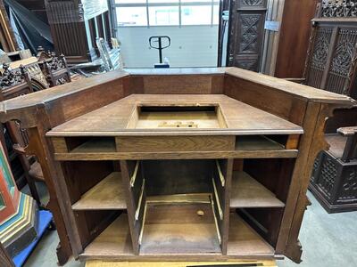 Pulpit Build Into Small Barr style Gothic Style  en Oak Wood, Belgium 19th Century