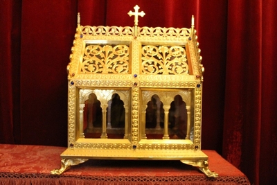 Reliquary style Gothic - style en Bronze / Polished and Varnished / Stones, Paris France 19th century ( anno 1890 )