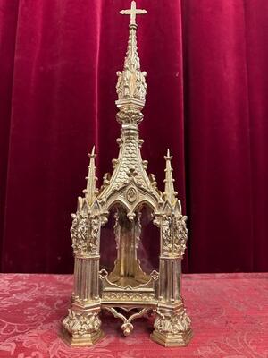 Reliquary style Gothic - Style en Bronze / Polished and Varnished / Glass, France 19 th century ( Anno 1865 )