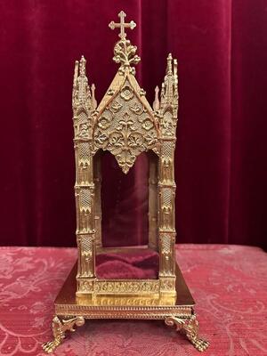 Reliquary  style Gothic - Style en Brass / Bronze / Gilt /  Polished and Varnished, France 19 th century ( Anno 1865 )