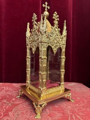 Reliquary  style Gothic - Style en Brass / Bronze / Gilt /  Polished and Varnished, France 19 th century ( Anno 1865 )