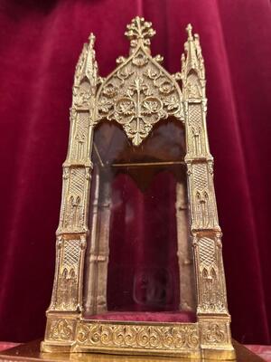 Reliquary  style Gothic - Style en Brass / Bronze / Gilt /  Polished and Varnished, France 19 th century ( Anno 1865 )
