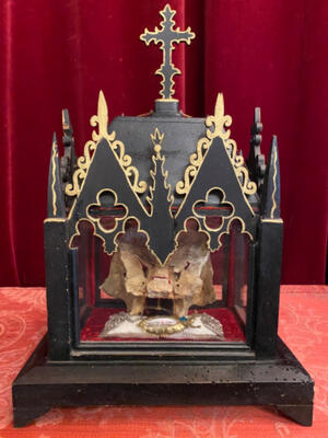 Reliquary - Relic Capite ( Pars Of Skull ) St. Justini style Gothic - style en Wood / Glass / Originally Sealed, Monastery in France 19 th century ( Anno 1845 )