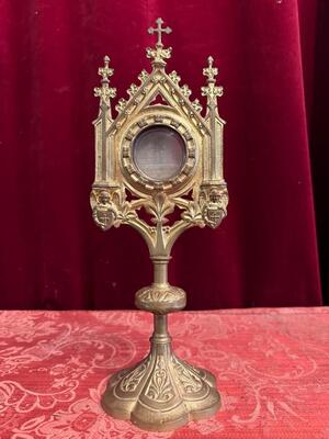 Reliquary - Relic Ex Veste St. Hieronymus style Gothic - Style en Bronze - Gilt / Glass / Originally Sealed, France 19 th century