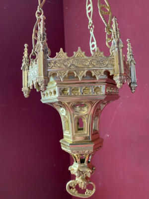 Sanctuary Lamp. style Gothic - style en Bronze / Polished and Varnished, France 19 th century ( Anno 1885 )