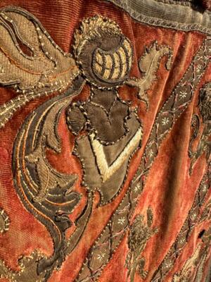 Screen style Gothic - Style en Walnut wood / Fabrics, France 19 th century ( Anno 1840 )