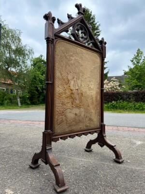 Screen style Gothic - Style en Walnut wood / Fabrics, France 19 th century ( Anno 1840 )