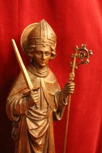 St. Lambertus Statue  style Gothic - style en hand-carved wood Oak, Belgium 18 th century ( Anno 1870 )