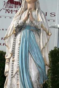 St. Mary Statue style Gothic - Style en PLASTER POLYCHROME, France 19th century ( anno 1895 )