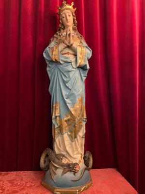 St. Mary Statue By: El Arte Christiano, Olot Spain style Gothic - style en Hand - Carved Wood , Olot Spain 19 th century ( Anno 1880 )