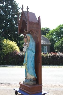 St. Mary Statue With Chapel For Sale Separate Height Statue 135 Cm style Gothic - style en Oak wood / Terra - Cotta polychrome, France 19th century (anno 1870 )