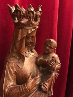 St. Mary With Child style Gothic - style en hand-carved wood Oak, Belgium 19th century ( anno 1890 )