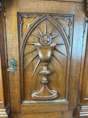 Tabernacle style Gothic - Style en Oak wood, Belgium  19 th century ( Anno 1885 )