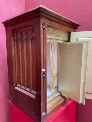 Tabernacle style Gothic - style en Oak wood, Belgium  19 th century ( Anno 1890 )