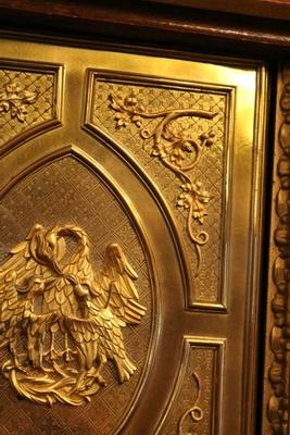 Tabernacle style Gothic - style en Oak wood / Bronze Door Gilt / Original Key, Belgium 19th century ( anno about 1870 )