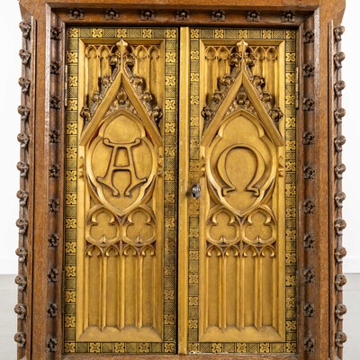 1 Gothic - Style Tabernacle Expected !!