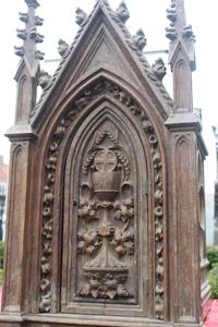 Tabernacle - Restauration Needed. style Gothic - style en Oak wood, France 19th century