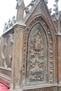 Tabernacle - Restauration Needed. style Gothic - style en Oak wood, France 19th century
