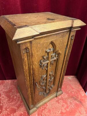 1 Gothic - Style Tabernacle With Original Key
