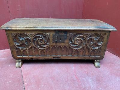 Trunk style Gothic - Style en Hand - Carved Wood Oak, Belgium 19 th century ( Anno 1840 )