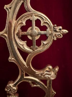 Wall - Bracket style Gothic - Style en Bronze / Polished and Varnished, Belgium  19 th century ( Anno 1885 )