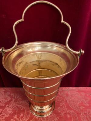Holy Water Holder en Brass / Bronze / Polished and Varnished, Belgium  20 th century ( Anno 1910 )