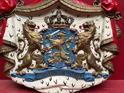 Large Coat Of Arms  en Iron, Nehterlands 19 th century