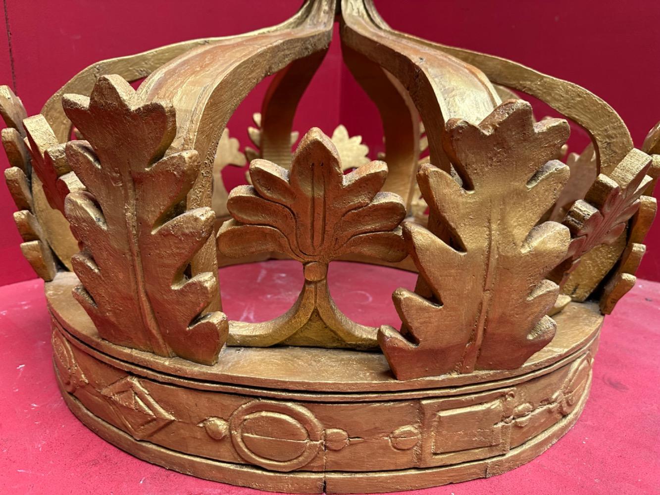 1  Large Crown