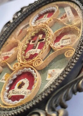 1  Large Multi Reliquary Passion Of Christ Expected !
