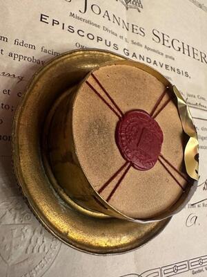 1  Large Reliquary - Relic Ex Veste Interiori St. Therese Of Lisieux With Document