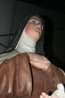 Large Statue Of The Kneeling St. Theresia Of Lisieux en plaster polychrome, France 19th century ( anno 1920 )