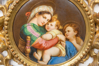 Madonna Della Seggiola After Raphael  en Wooden Frame / Porcelain, Belgium  19th century
