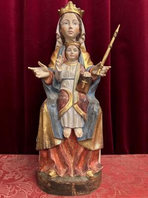 Madonna With Child Sculpture en Hand - Carved Wood Polychrome / Gilt, Southern Germany 20 th century