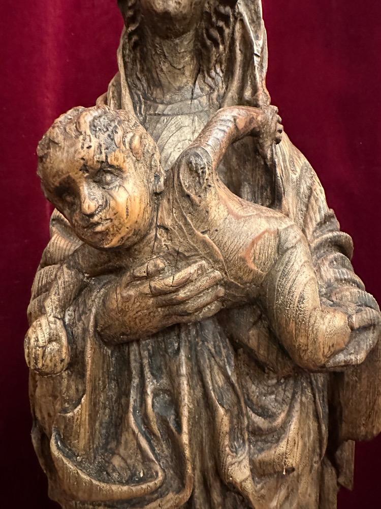 1  Madonna With Child Sculpture