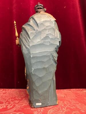 1  Madonna With Child Sculpture