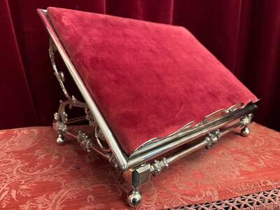 Missal Stand  en Brass / Bronze Silver Plated / Fabrics Red Velvet / Wood, Belgium  19 th century