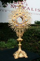 1  Monstrance