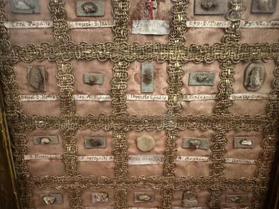 Multi Reliquary  en Wood / Fabrics / Glass, Italy  18 th century ( Anno 1765 )